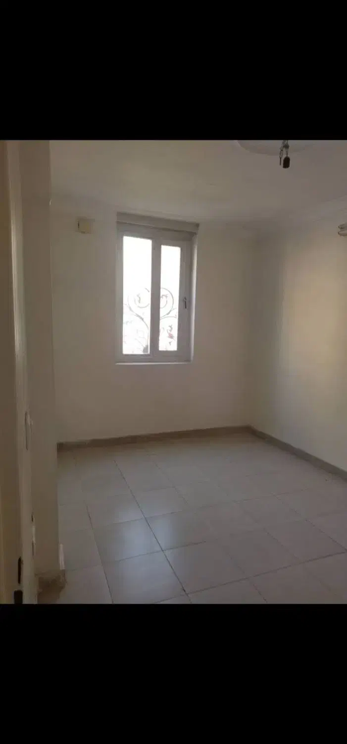 اجاره واحد ۵۰ متری بر خیابان اصلی