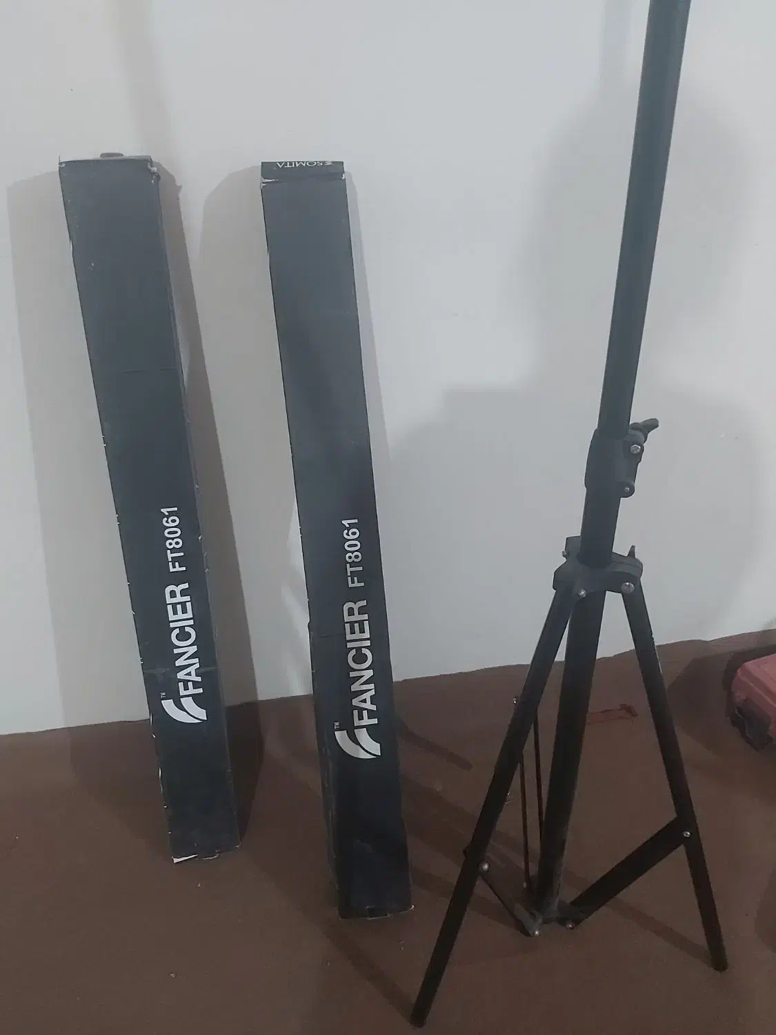 سه پایه رینگ لایت|دوربین عکاسی و فیلم‌برداری|ایلام, |دیوار