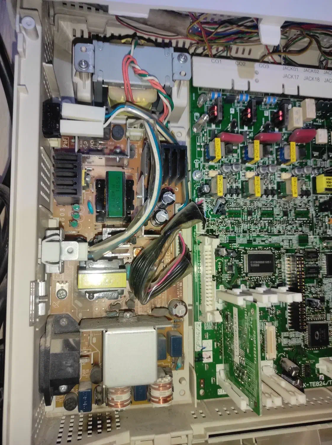 تعمیرات تلفن،آنتن ،آیفون وبرق|خدمات پیشه و مهارت|قزوین, |دیوار