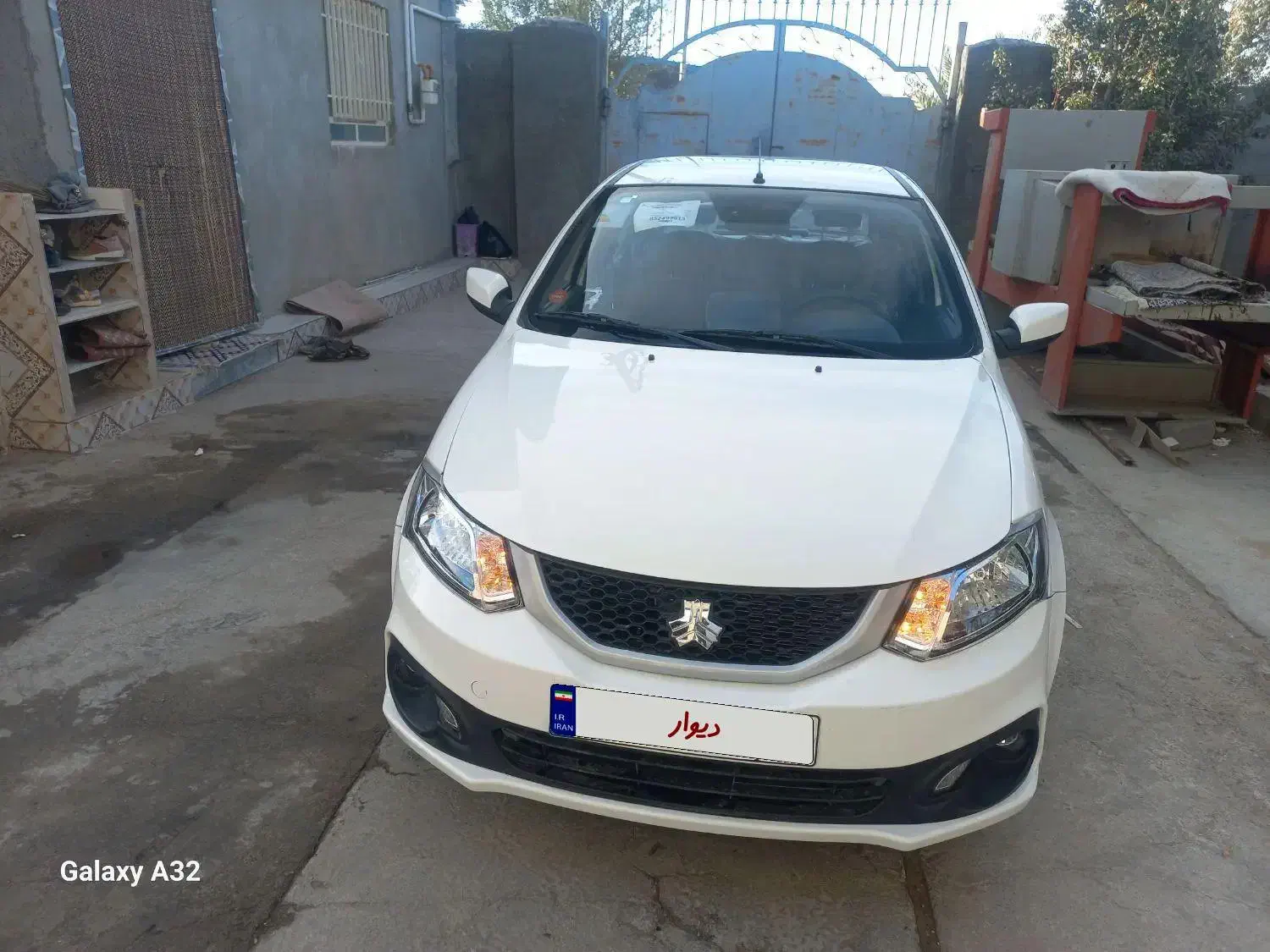 ساینا S مانیتوردار فابریک کارخانه . مدل آخر ۴۰۳|خودرو سواری و وانت|زاهدان, |دیوار