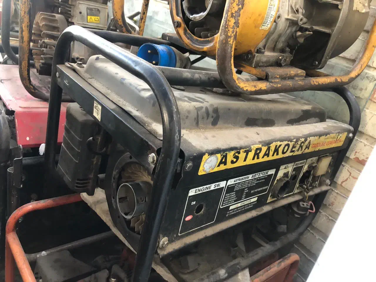 استاد کار یا وردست مکانیک موتور برق|خدمات پیشه و مهارت|تهران, جی|دیوار