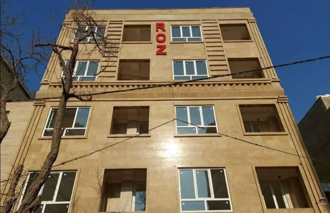 تولید و تعویض درب‌ و پنجره دوجداره UPVC|خدمات پیشه و مهارت|شیراز, شهرک گلها|دیوار