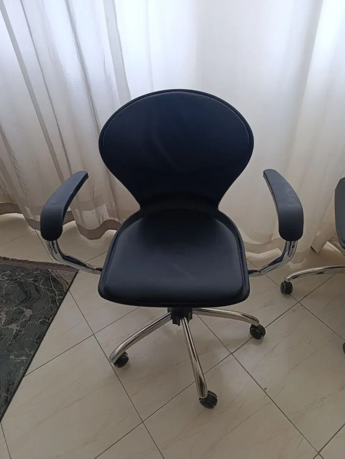 صندلی آرایشگاه|آرایشگاه و سالن‌های زیبایی|بیرجند, |دیوار