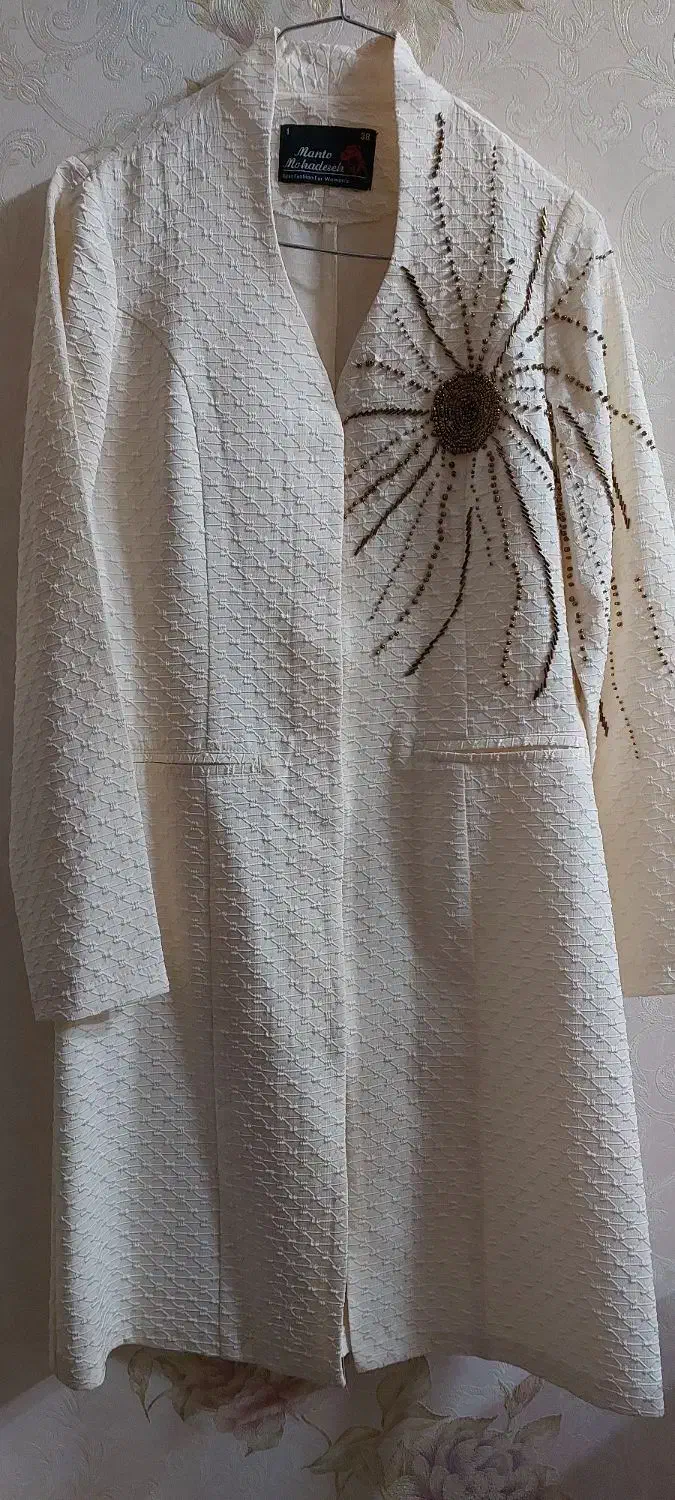 مانتو مجلسی|لباس|قم, انصار‌الحسین|دیوار