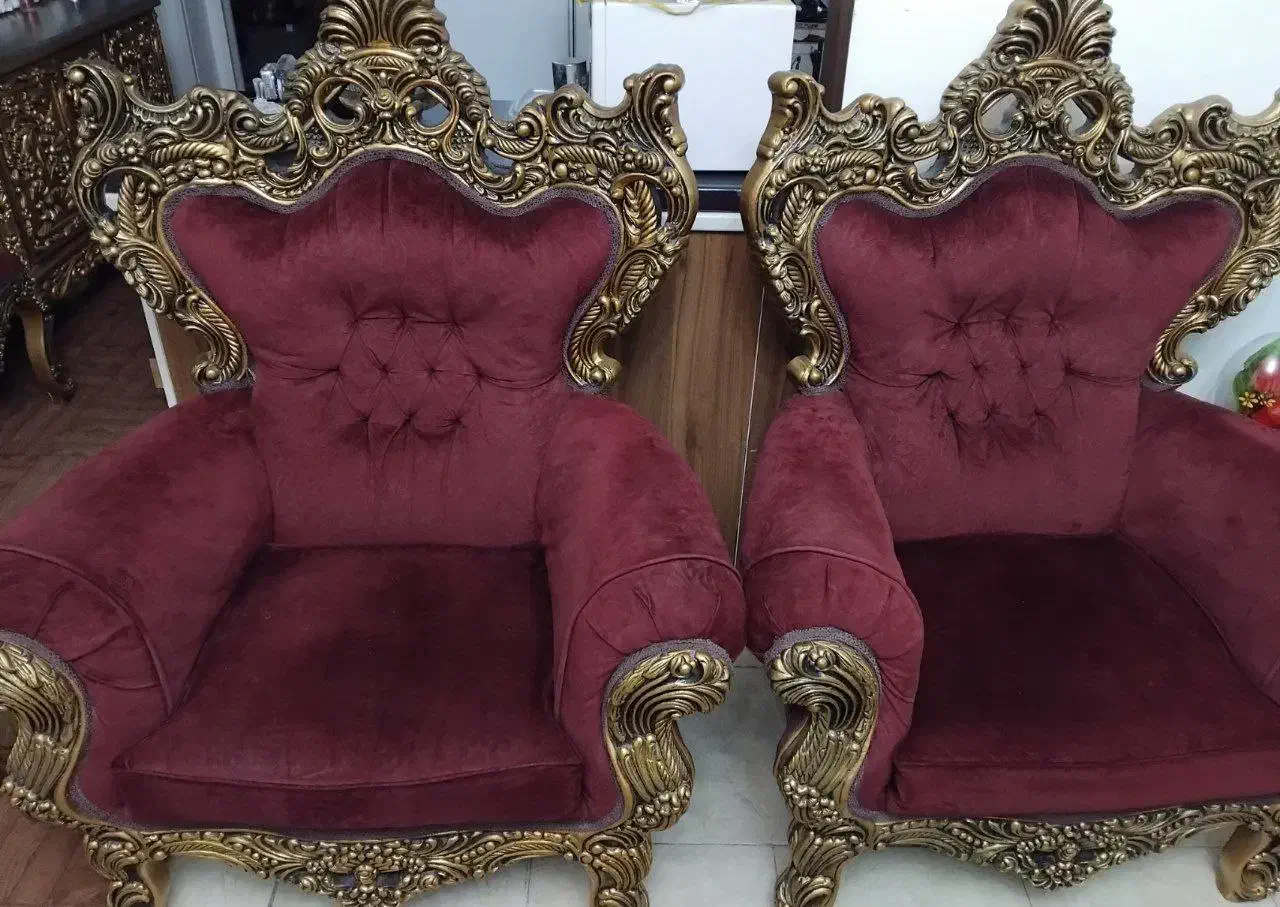 مبل سلطنتی ۹نفره|مبلمان خانگی و میز عسلی|هشتگرد, شهرک گلها|دیوار