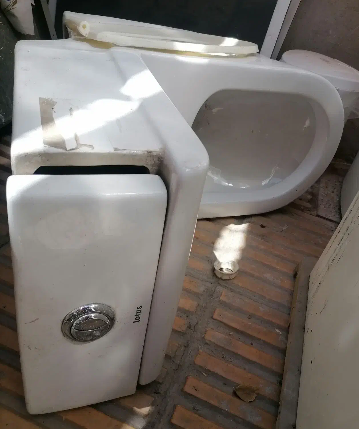 یک عدد یخچال ارج سالم و یک عدسشویی فرنگی نو|یخچال و فریزر|مشهد, شهرک لشکر (شهرک غرب)|دیوار