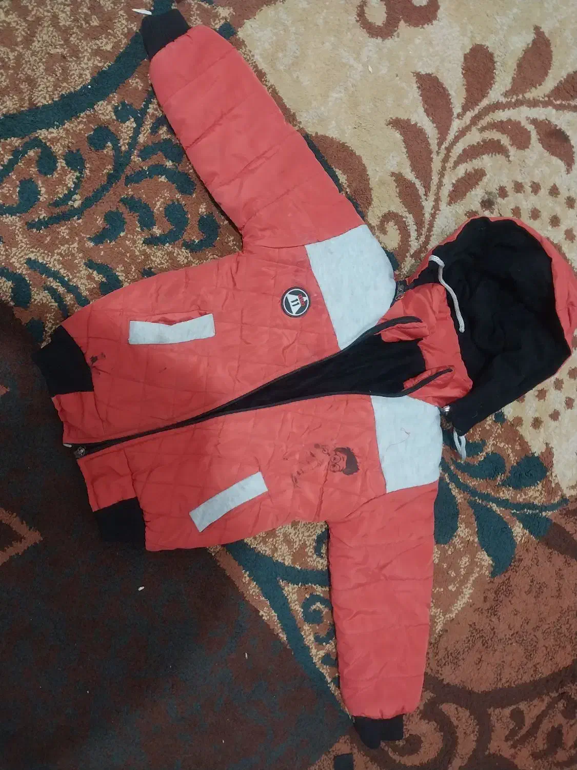 کاپشن مناسب ۳ سال و دوبنده بارانی مناسب ۱ سال|کفش و لباس بچه|کرمانشاه, |دیوار