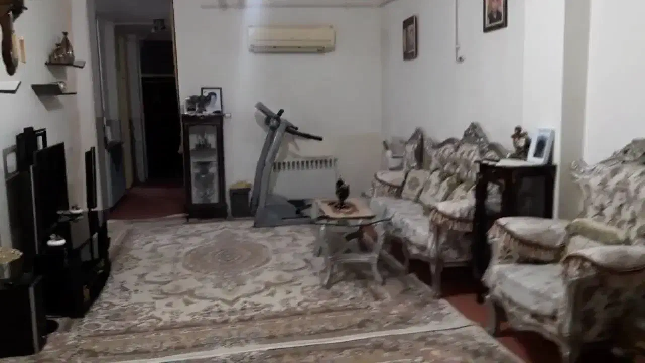 مبل سلطنتی ۹ نفره کارکرده|مبلمان خانگی و میز عسلی|گرمی, |دیوار