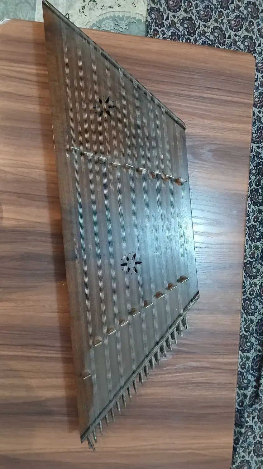 سنتور|سازهای سنتی|رودهن, |دیوار