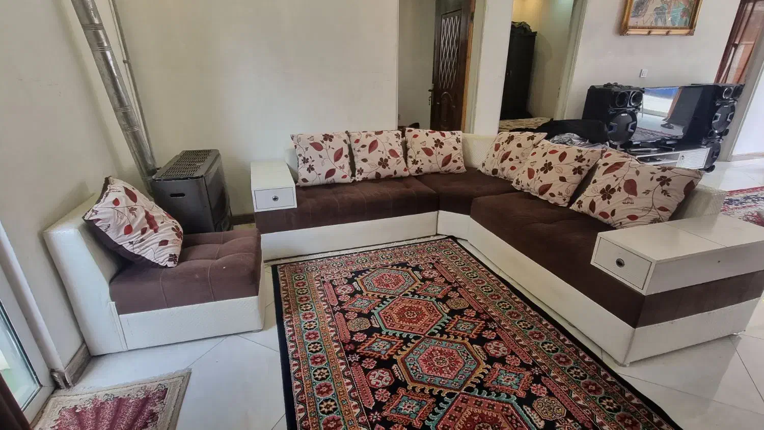 مبل ال ۷ نفره|مبلمان خانگی و میز عسلی|چهارباغ, |دیوار