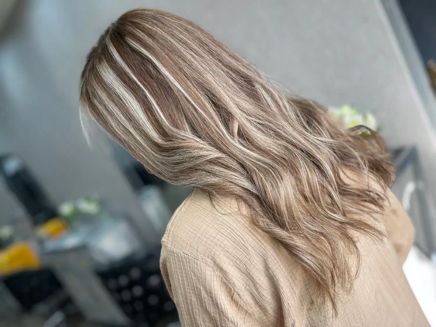 خدمات تخصصی رنگ و لایت آلما|خدمات آرایشگری و زیبایی|مبارکه, |دیوار