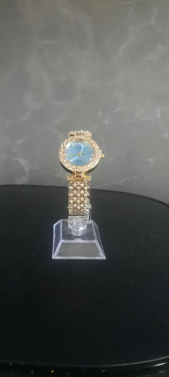 ساعت نگین دار|ساعت|ارومیه, |دیوار