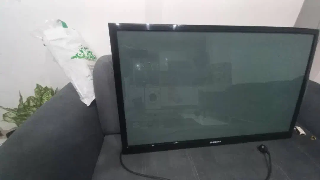 تلوزیون سامسونگ ۴۳ اینچ|تلویزیون و پروژکتور|رشت, نظری|دیوار