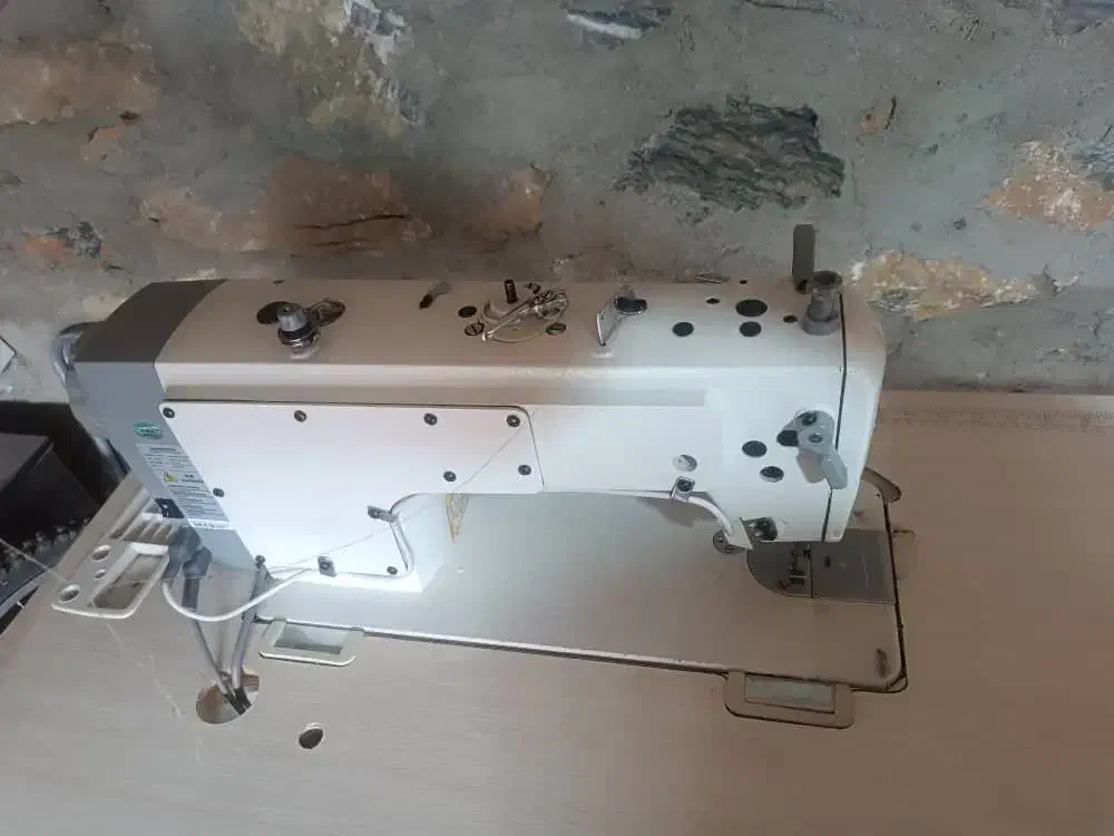 چرخ خیاطی VlP|چرخ خیاطی و ریسندگی|مریوان, |دیوار