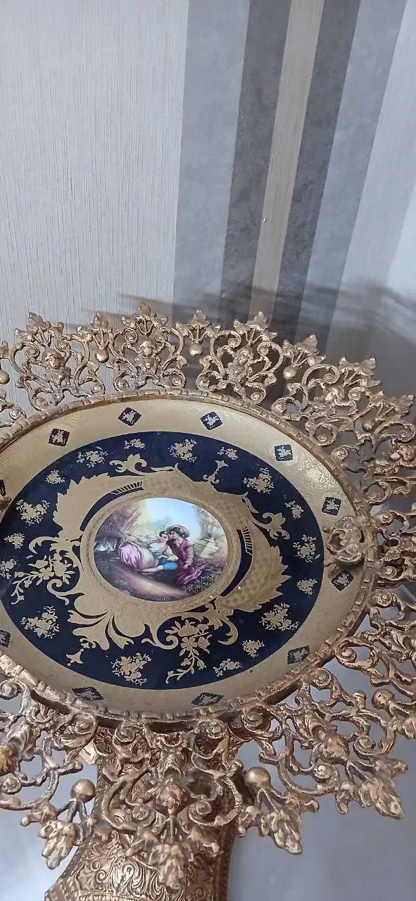 کنار سالنی پایه بلند|صنایع دستی و سایر لوازم تزئینی|تهران, دهم فروردین|دیوار