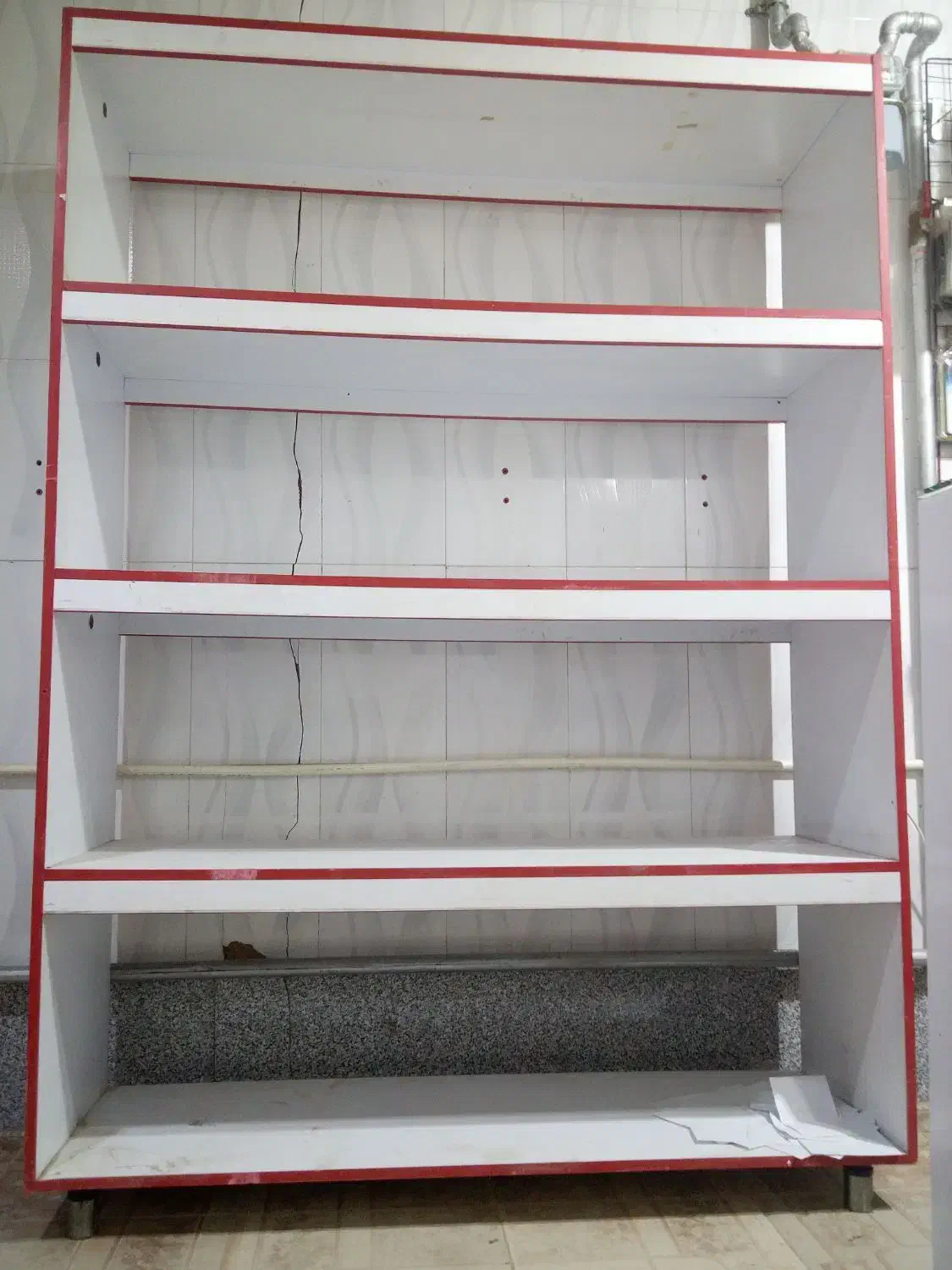 ویترین مغازه یا خانه و کاربری خیلی بالا|بوفه، ویترین، کنسول|خوی, |دیوار