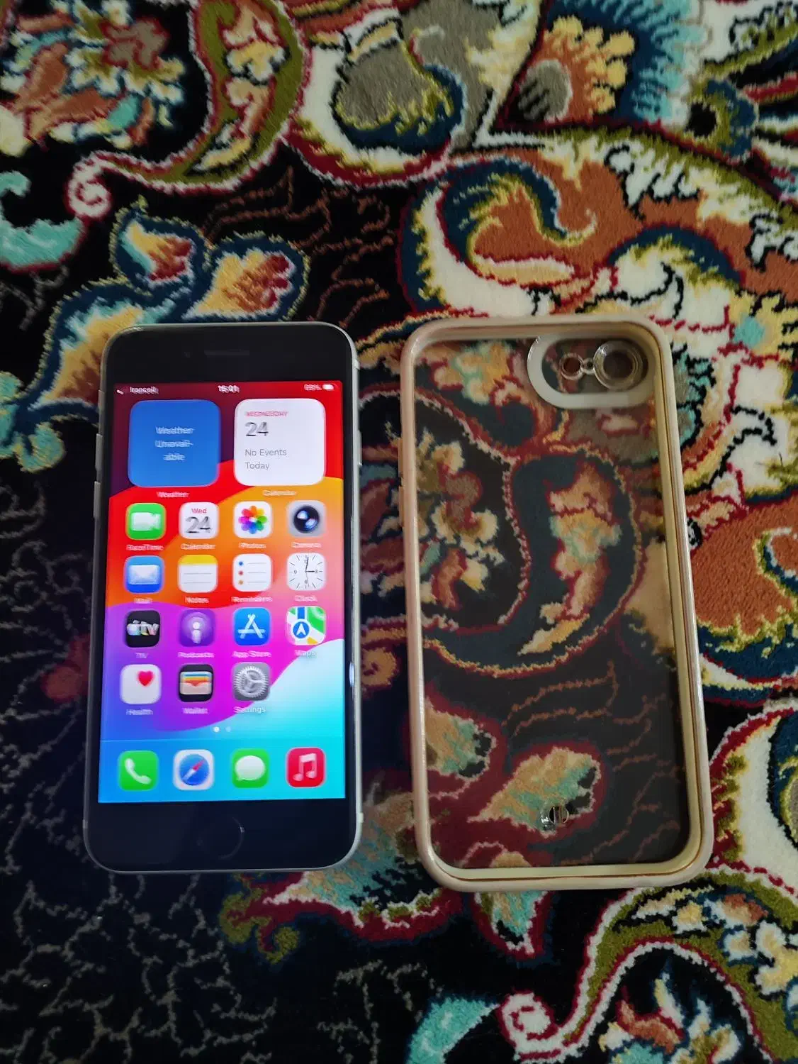 iphone se(2020)|موبایل|قروه, |دیوار