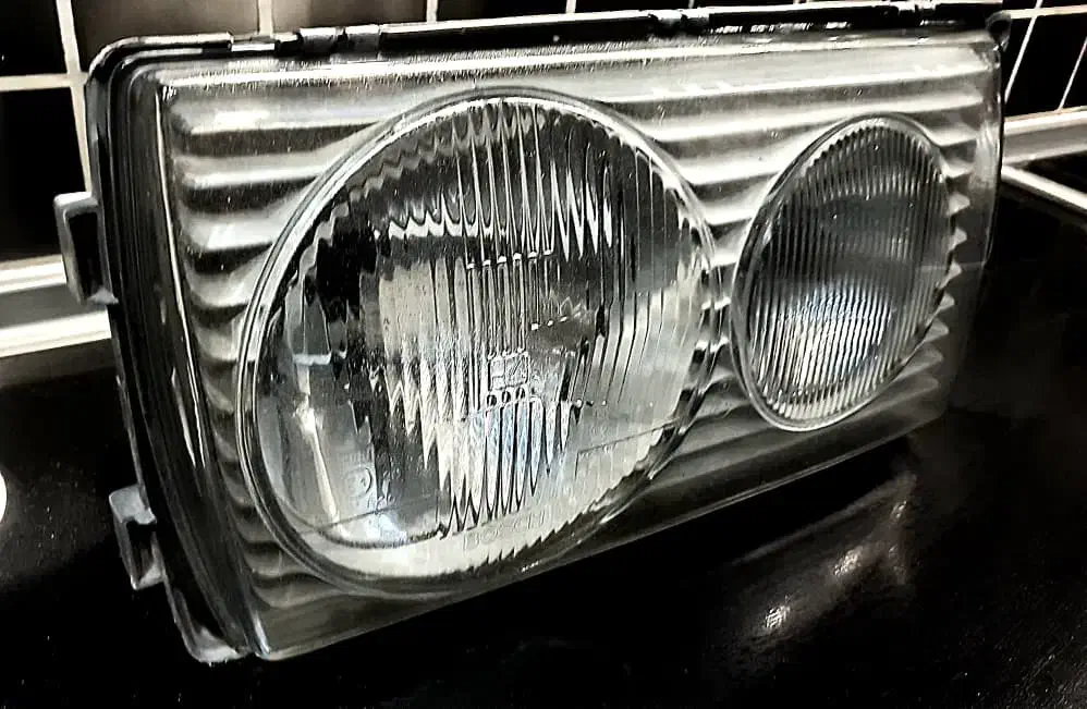 چراغ جلو بنز اطاق ۱۲۳ دانشجویی چپ وراست|قطعات یدکی و لوازم جانبی|تهران, مجیدیه|دیوار