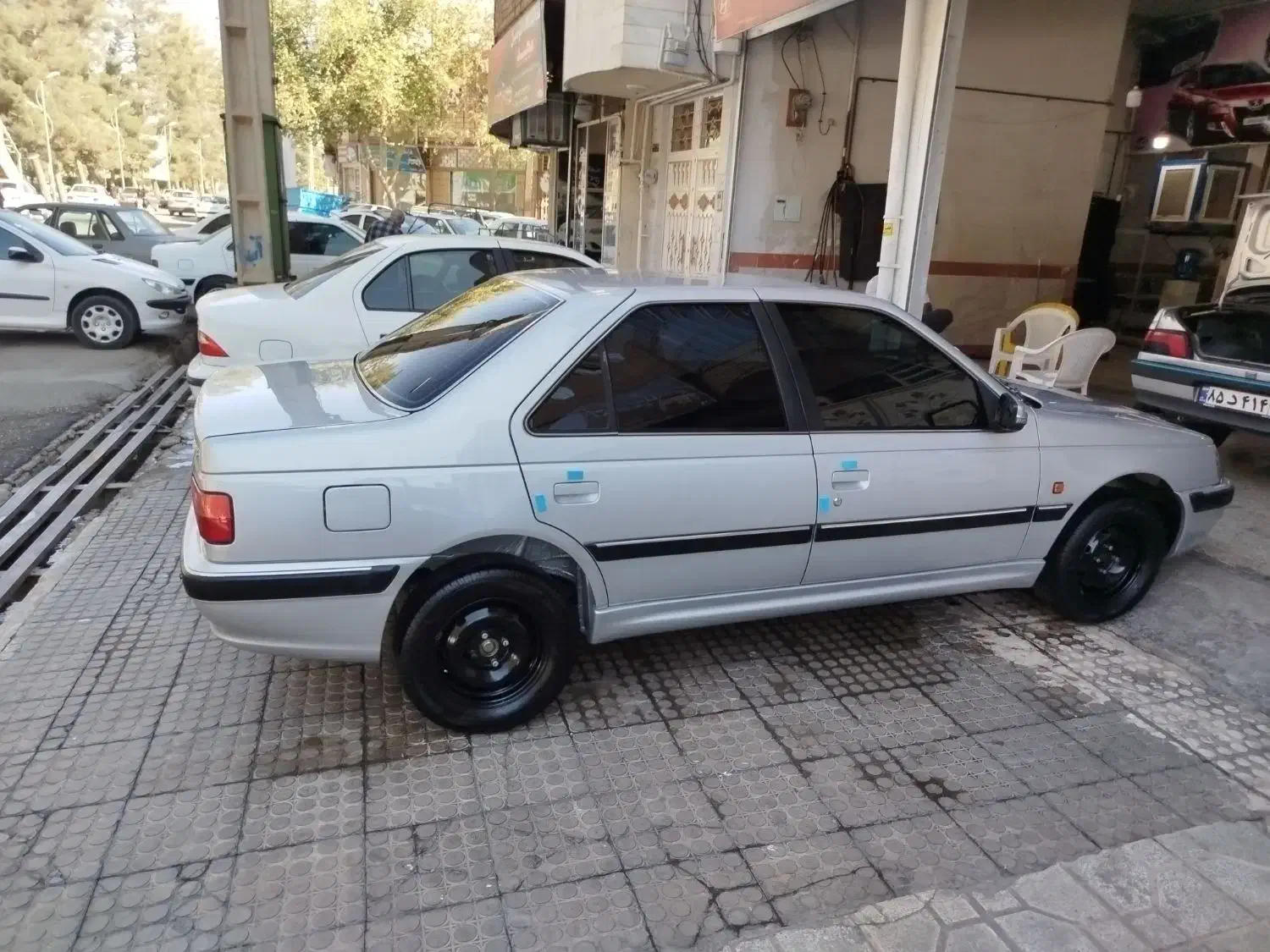 پژو پارس۸۵بدون رنگ خشک بدون صافکاری و آفتاب سوختکی|خودرو سواری و وانت|کوهدشت, |دیوار