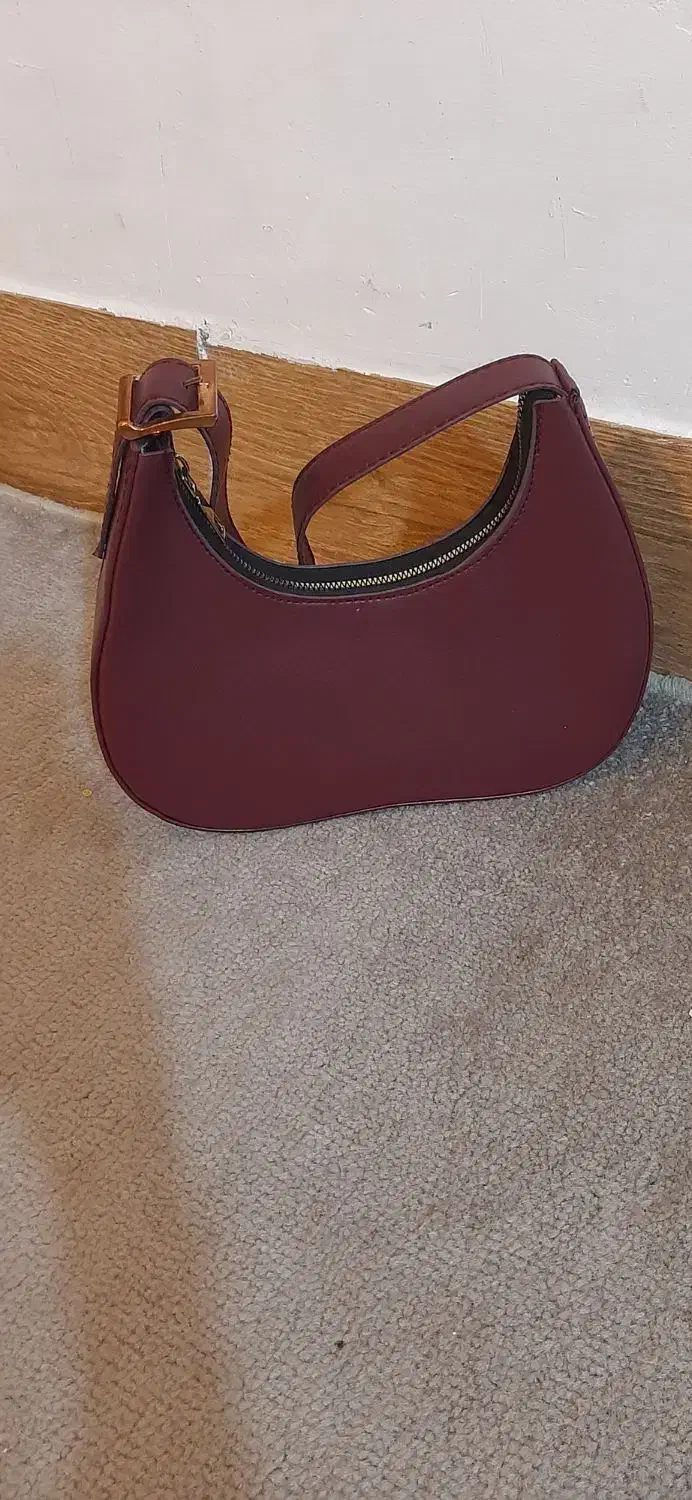 کیف|کیف، کفش، کمربند|بروجرد, |دیوار