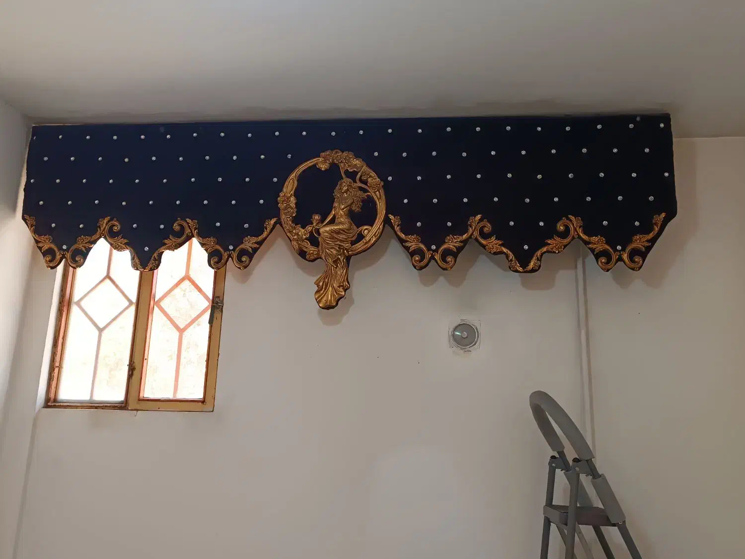 قاب پرده کاملا سالم با تخفیف|پرده، رانر، رومیزی|تاکستان, |دیوار