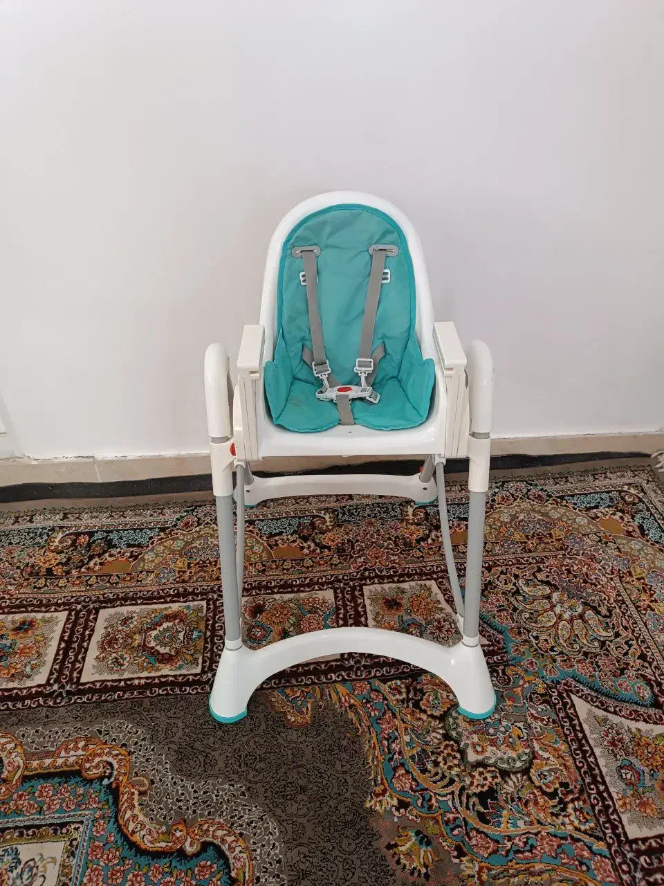 صندلی کودک|میز و صندلی غذاخوری|خواف, |دیوار