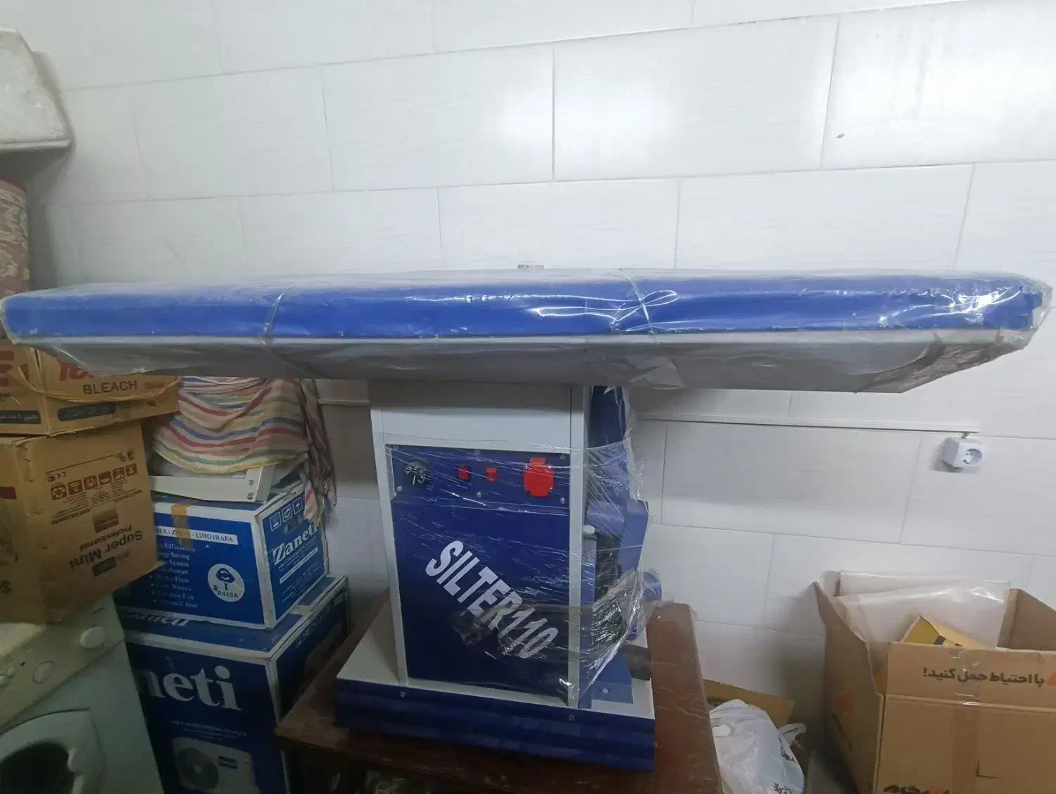 میز مکش آکبند|اتو و لوازم اتو|یزد, |دیوار