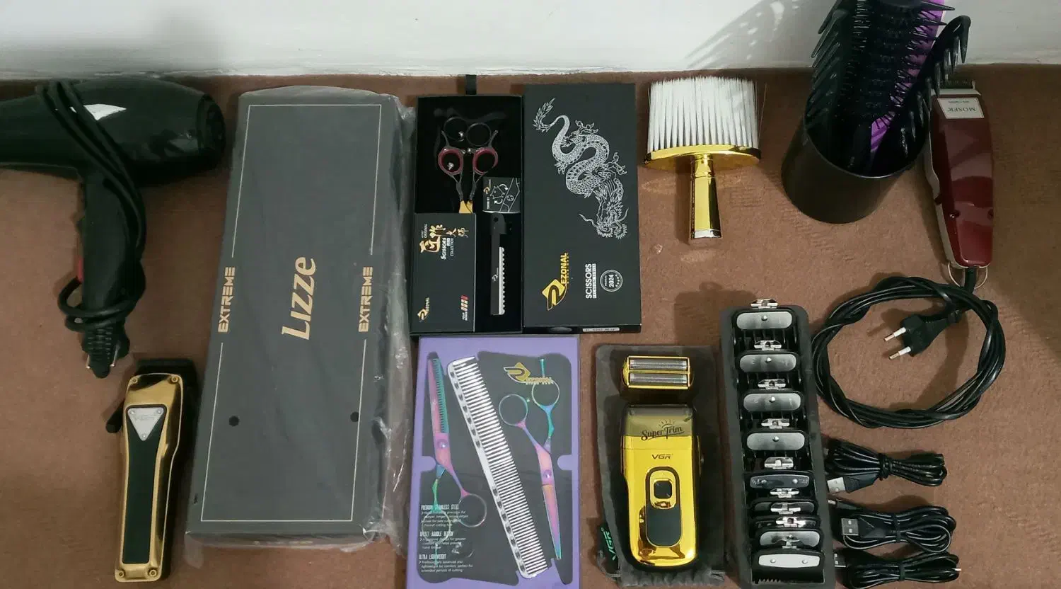 لوازم آرایشگاه|آرایشگاه و سالنهای زیبایی|اشنویه, |دیوار