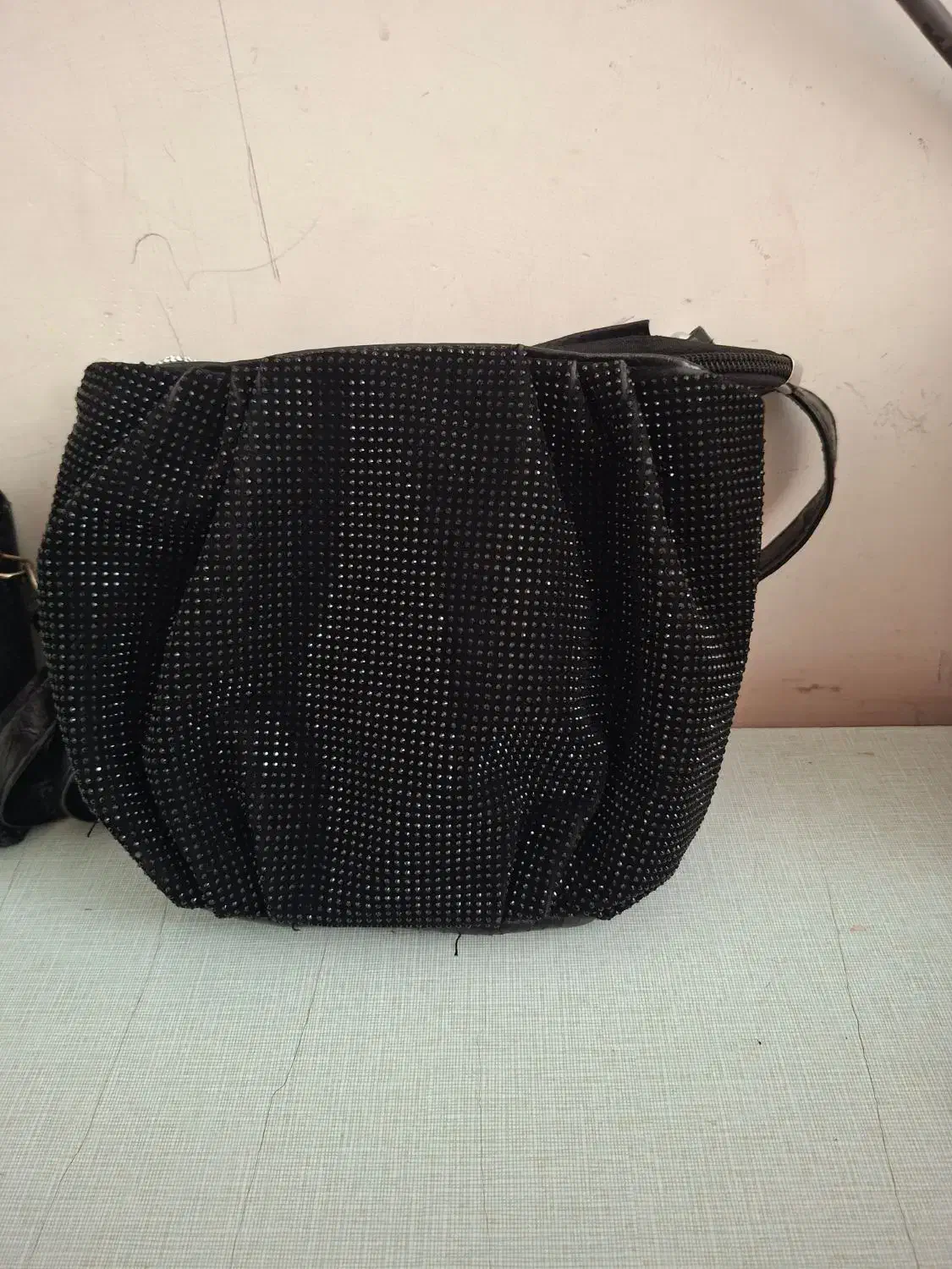 برگه بالشت|رختخواب، بالش، پتو|جوانرود, |دیوار