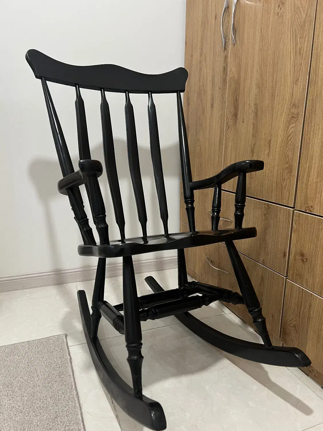 صندلی راک چوبی مشکی|صندلی و نیمکت|گنبد کاووس, |دیوار