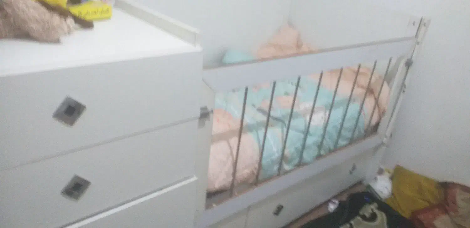 تخت خواب کودک ونوجوان به همراه تشک  روتشکی|تخت و سرویس خواب|لنگرود, |دیوار