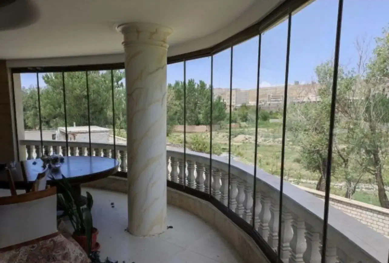 شیشه بالکنی پارتیشن سکوریت تضمینی|خدمات پیشه و مهارت|مشهد, شهرک صنعتی توس|دیوار