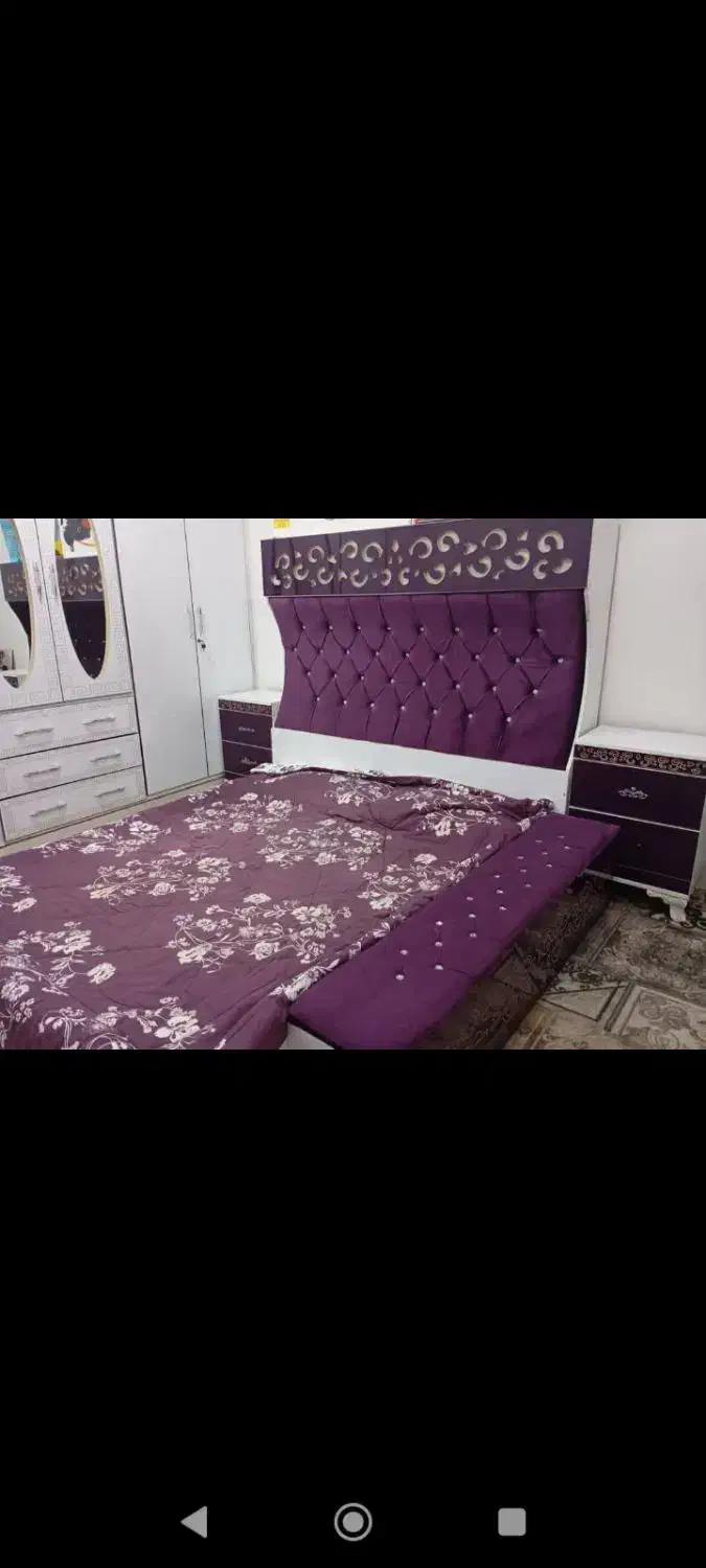 تخت خواب و کاناپه و دو عدد پاتختی  میز آرایش|تخت و سرویس خواب|امیدیه, |دیوار