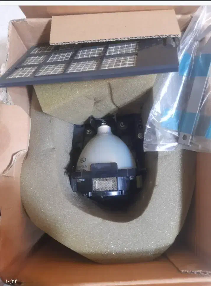 لامپ ویدئو پروژکتورمدل Dz570|تلویزیون و پروژکتور|تهران, نیروی هوایی (پیروزی)|دیوار