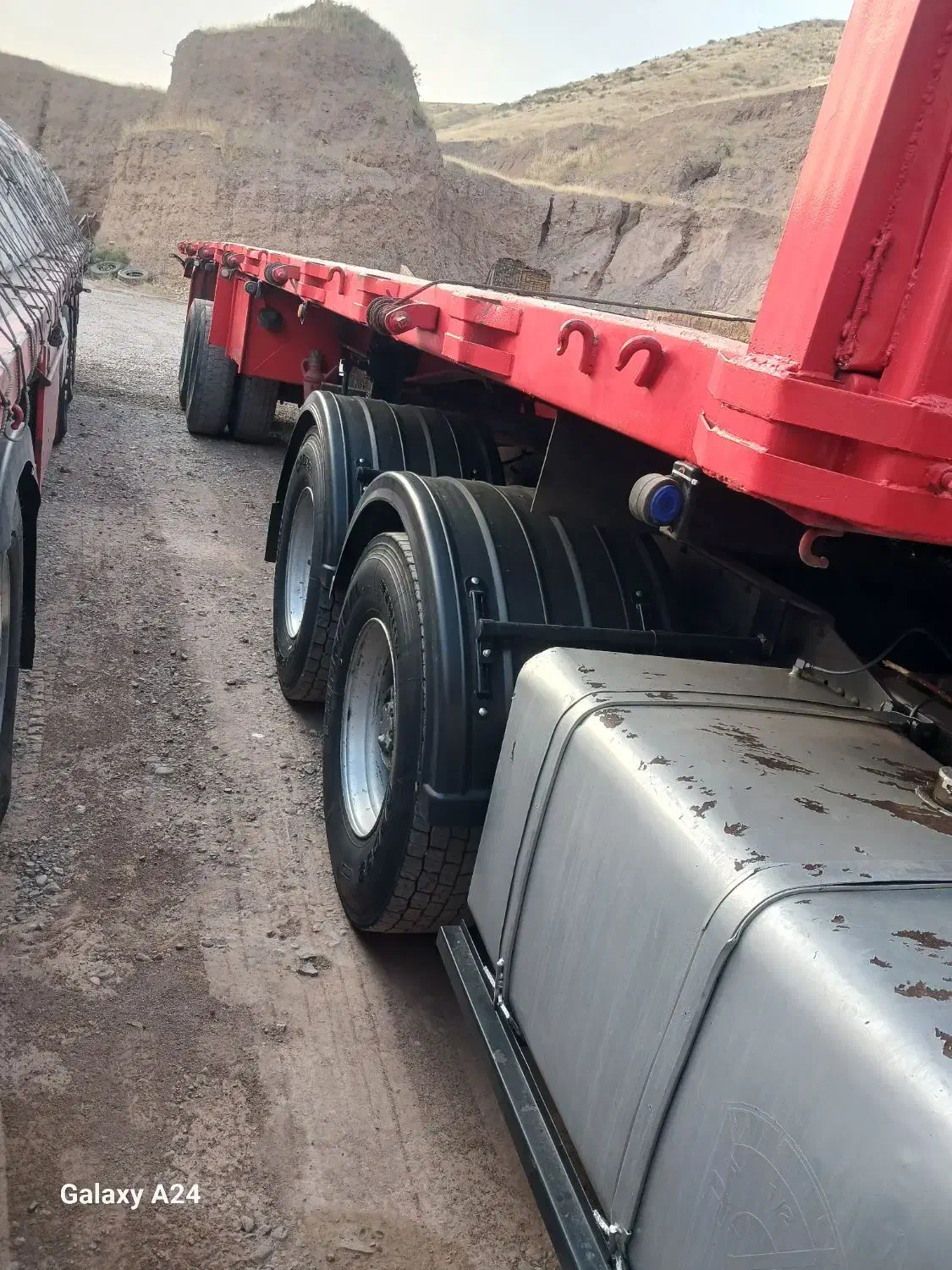 تریلی کفی تجاری|قطعات یدکی و لوازم جانبی|لوشان, |دیوار