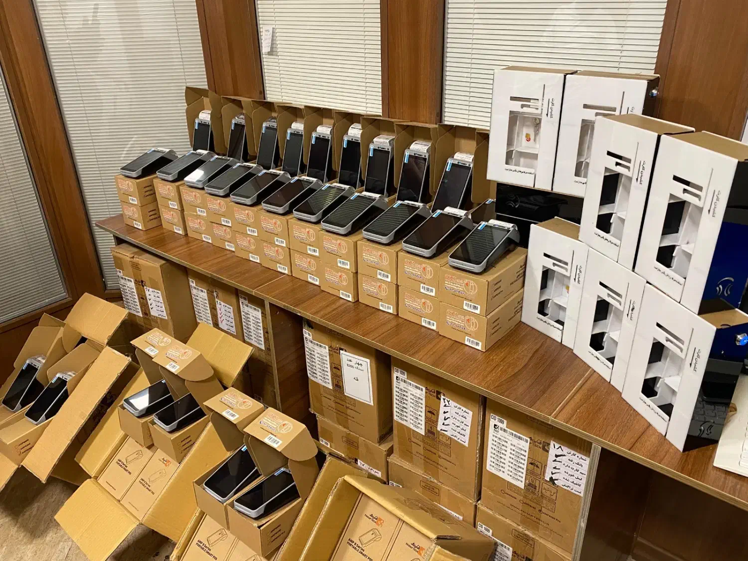 فروش ویژه فقط نقدی کشلس رومیزی قابلیت کارت ب کارت|فروشگاه و مغازه|مشهد, بهشت|دیوار