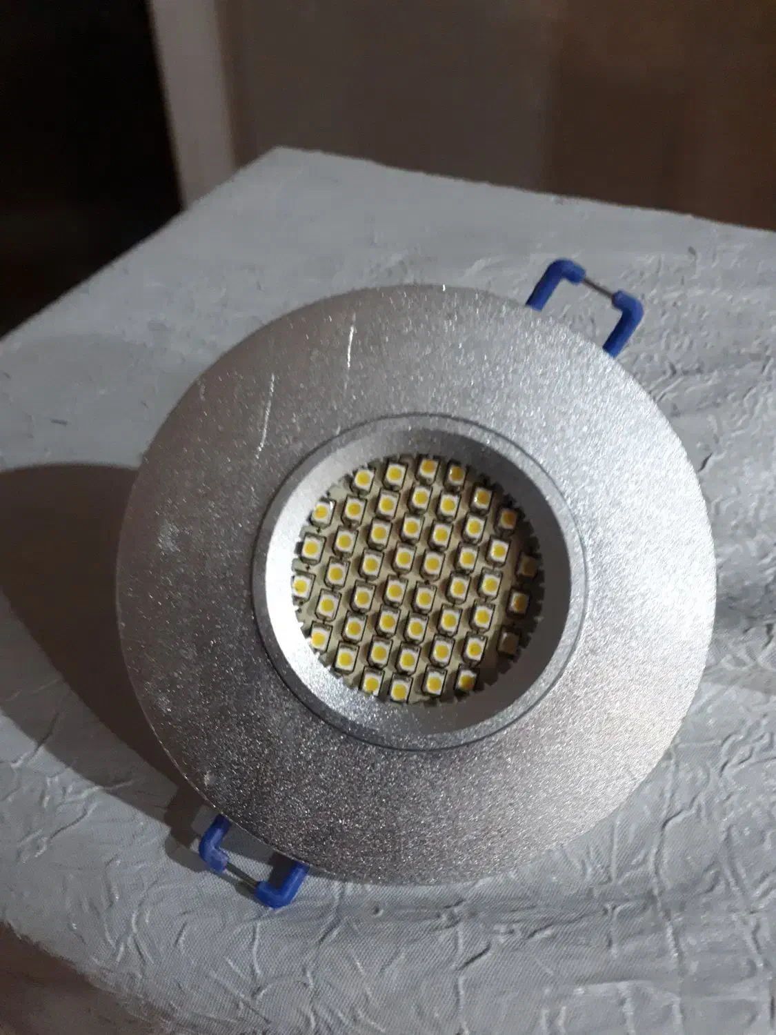 هالوژن|لامپ و چراغ|شاهینشهر, فدک|دیوار