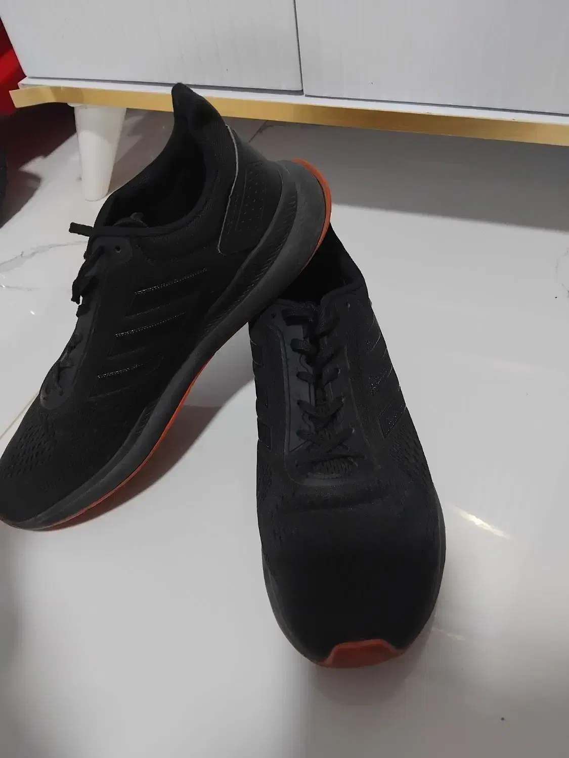 کتونی اورجینال|کیف، کفش، کمربند|رشت, حومه رشت|دیوار