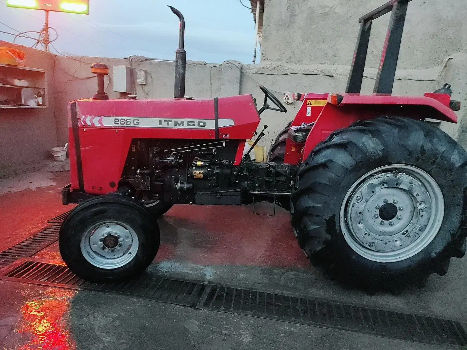 تراکتور ۲۸۵مدل ۹۲|خودرو سنگین|چادگان, |دیوار