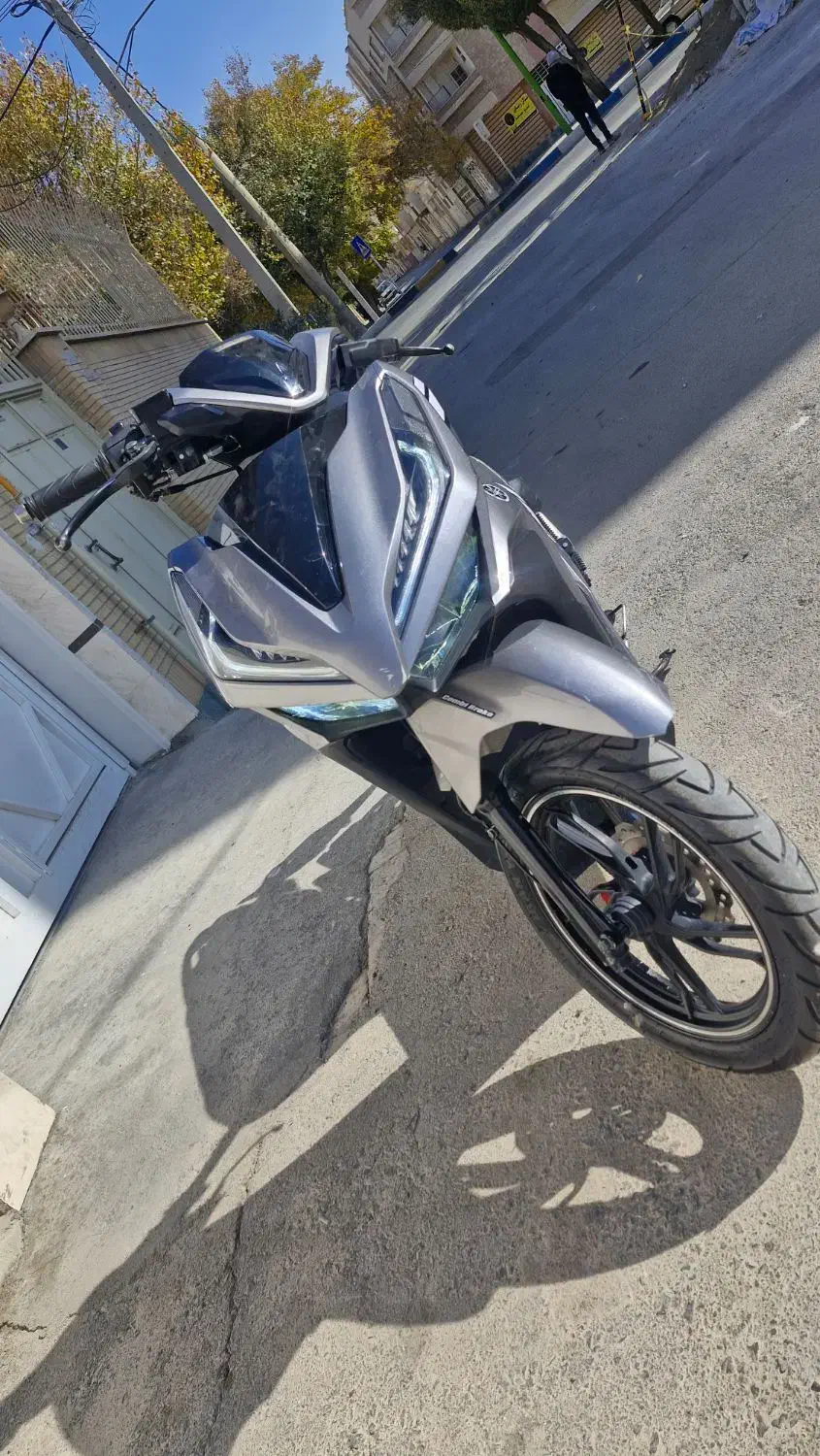 طرح کلیک 1402 صفر|موتورسیکلت|شاهینشهر, سعدی جنوبی|دیوار