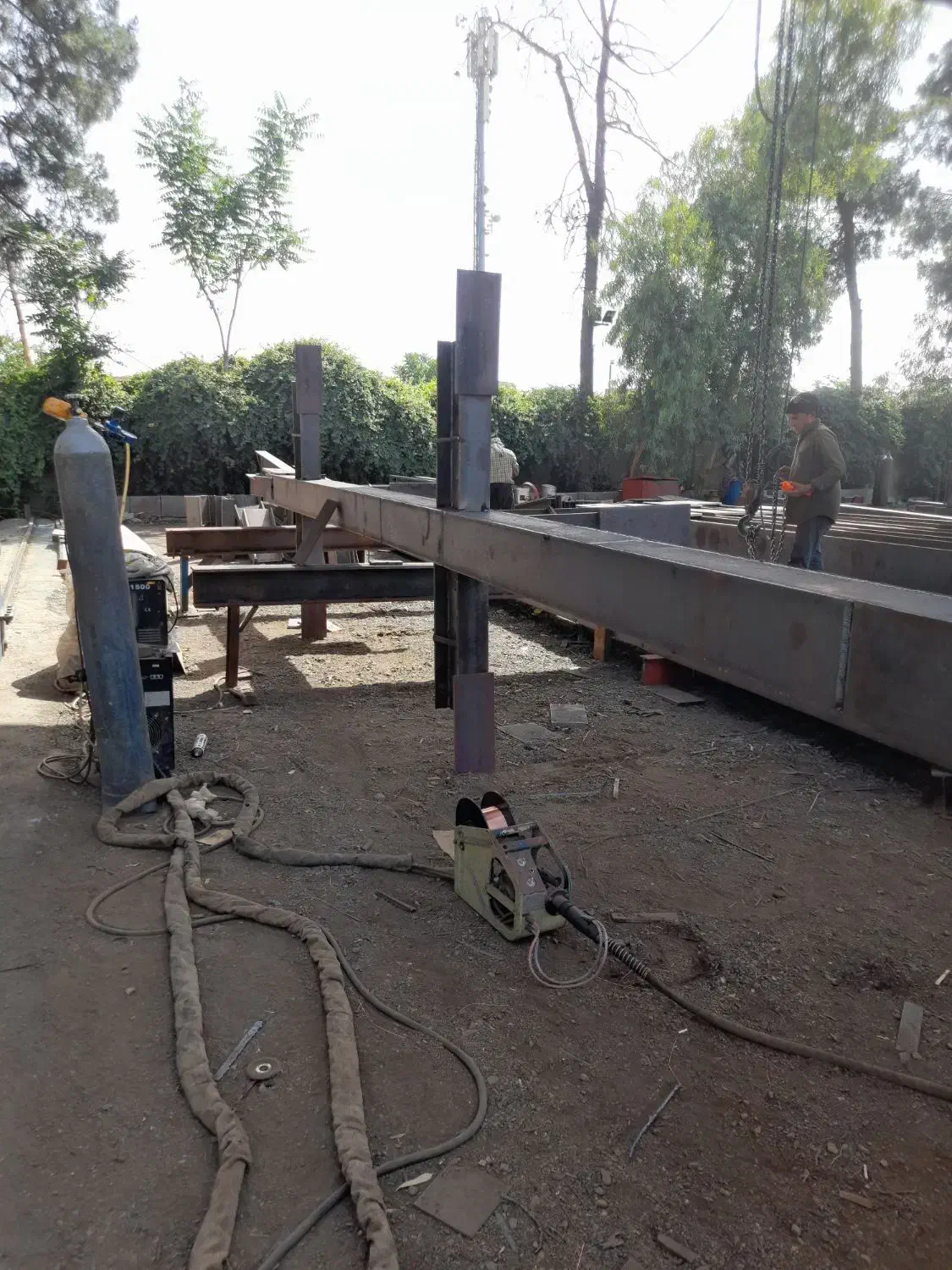 ساخت و نصب اسکلت فلزی سبک و سنگین|خدمات پیشه و مهارت|تهران, اختیاریه|دیوار