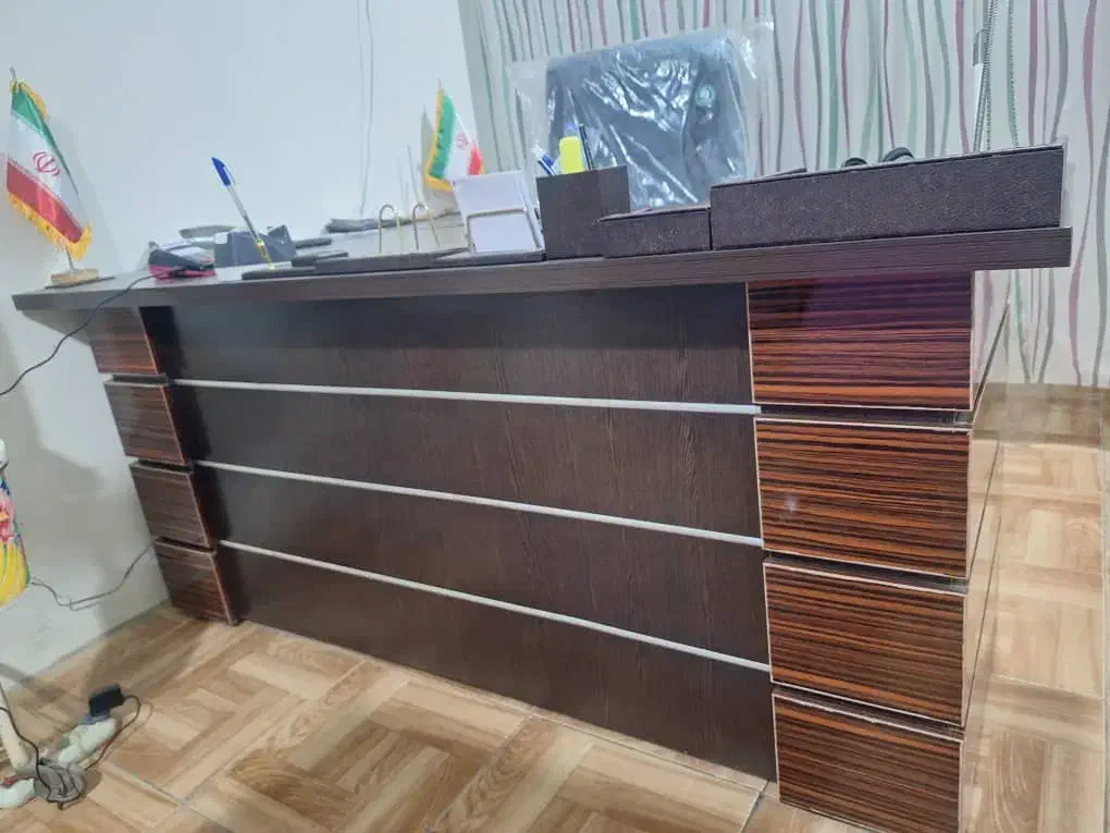 میزمدیریت با۳کشو نو|مبلمان اداری|کرج, شهرک رضوانیه|دیوار