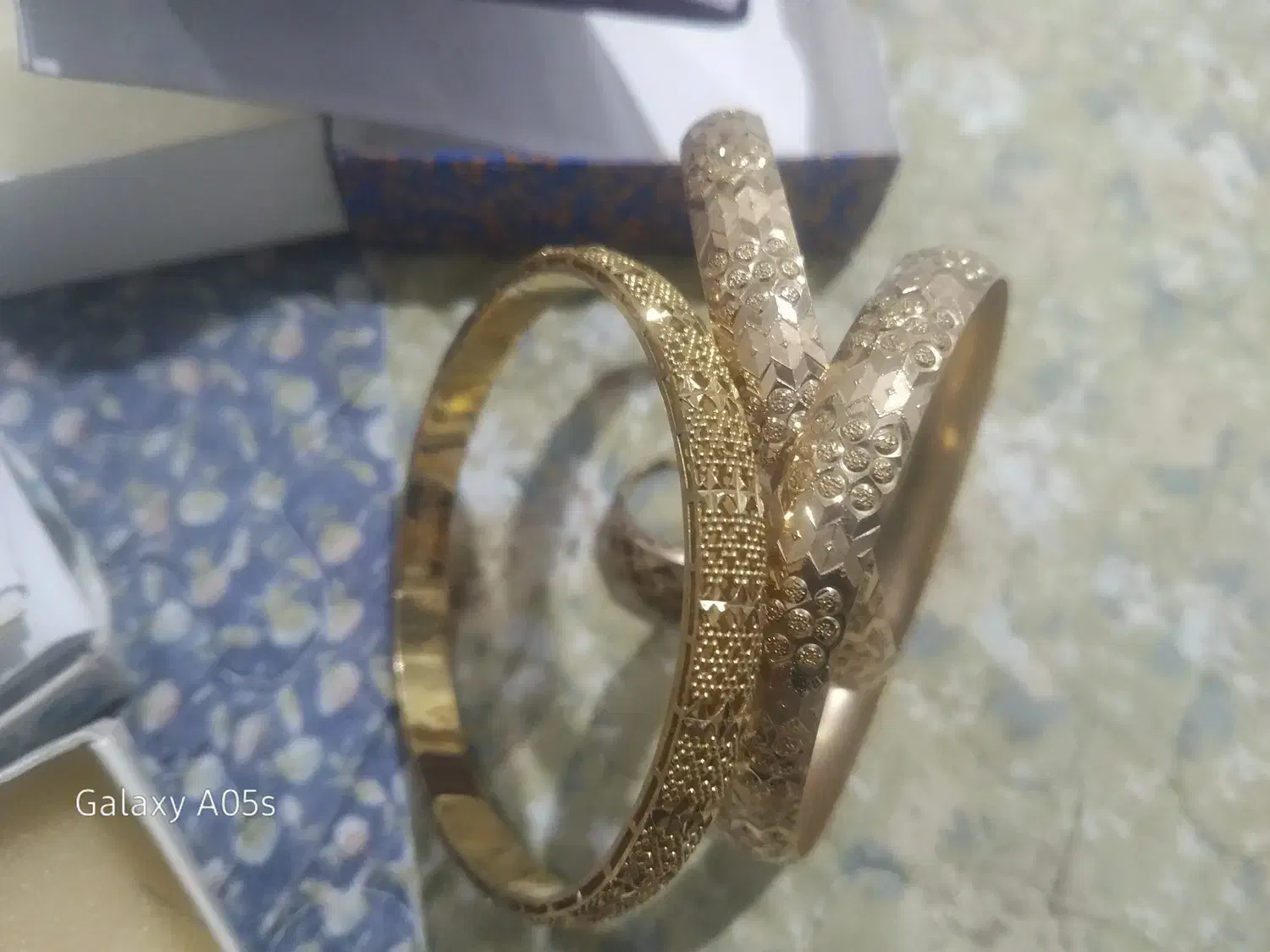 ۱۵۰ بالای تابلو|جواهرات|قرچک, زیبا شهر|دیوار