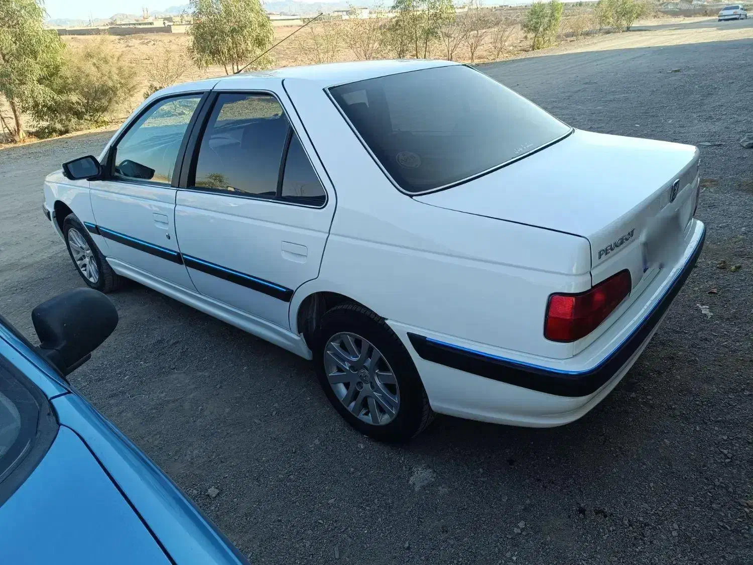 پارس ۴۰۲ نیمه سفارشی|خودرو سواری و وانت|گناباد, |دیوار