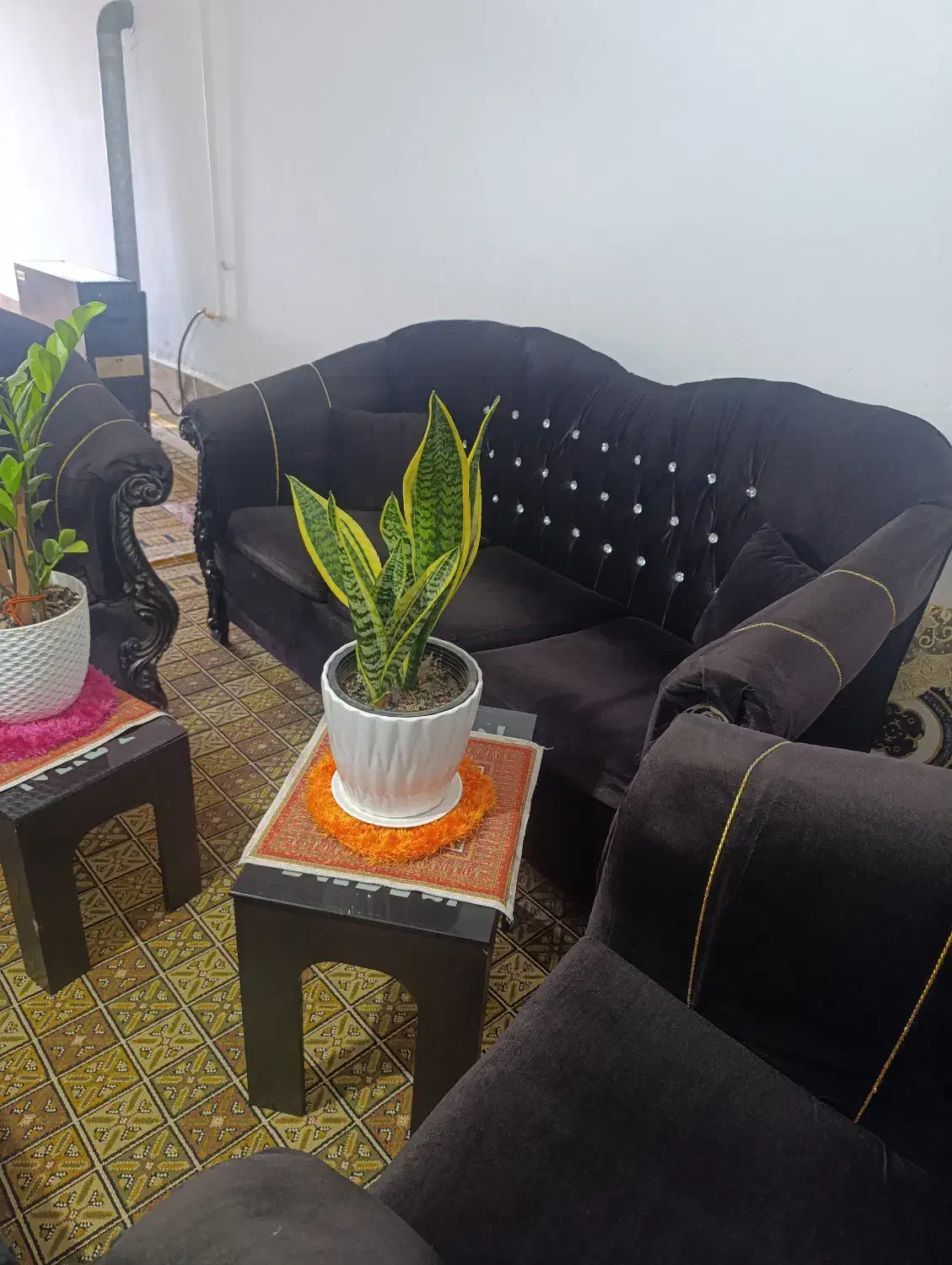 مبل ۷ نفره و سه تا عسلی|مبلمان خانگی و میز عسلی|قائمشهر, |دیوار