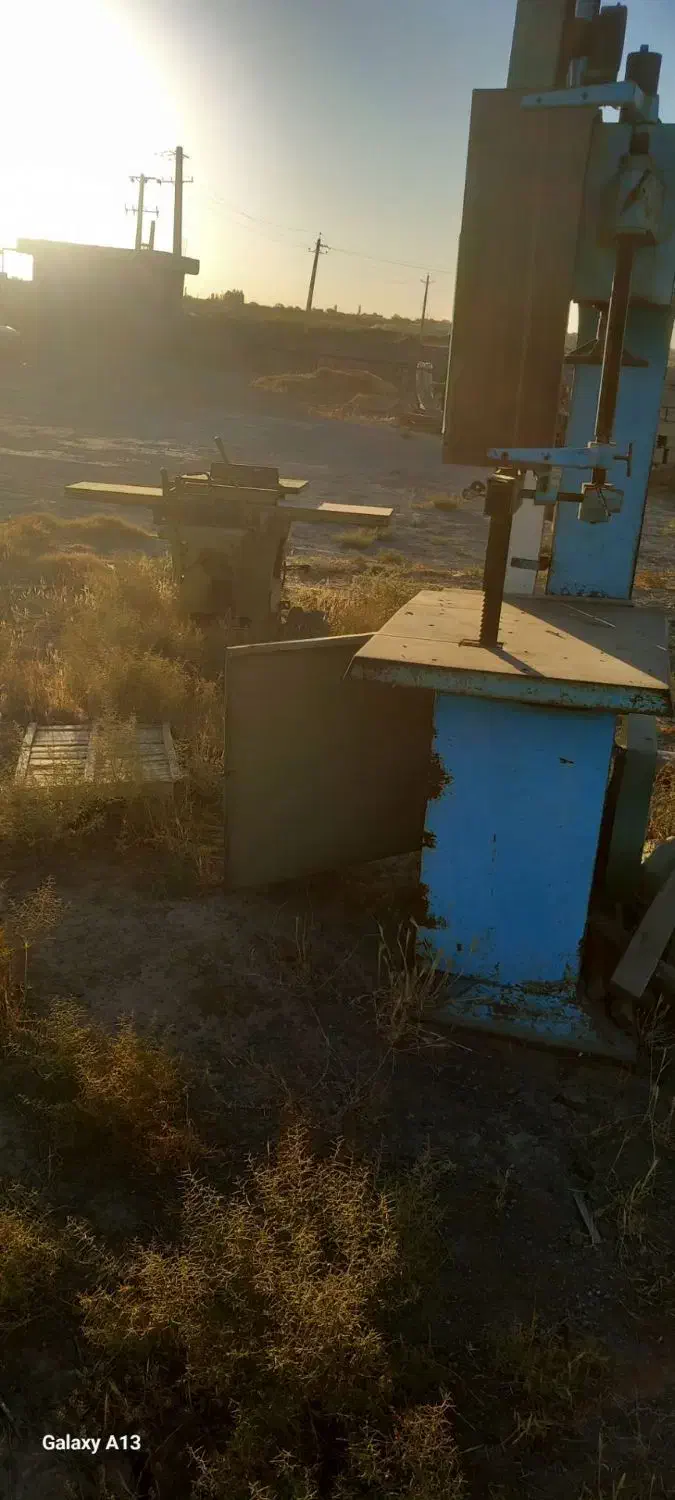 یک عدد لنت ویک عدد 3کاره بدون دینام|ماشین‌آلات صنعتی|عجب شیر, |دیوار