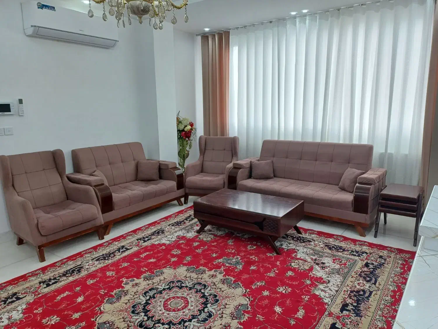 مبل راحتی هفت نفره و ست میز عسلی|مبلمان خانگی و میز عسلی|کنگاور, |دیوار