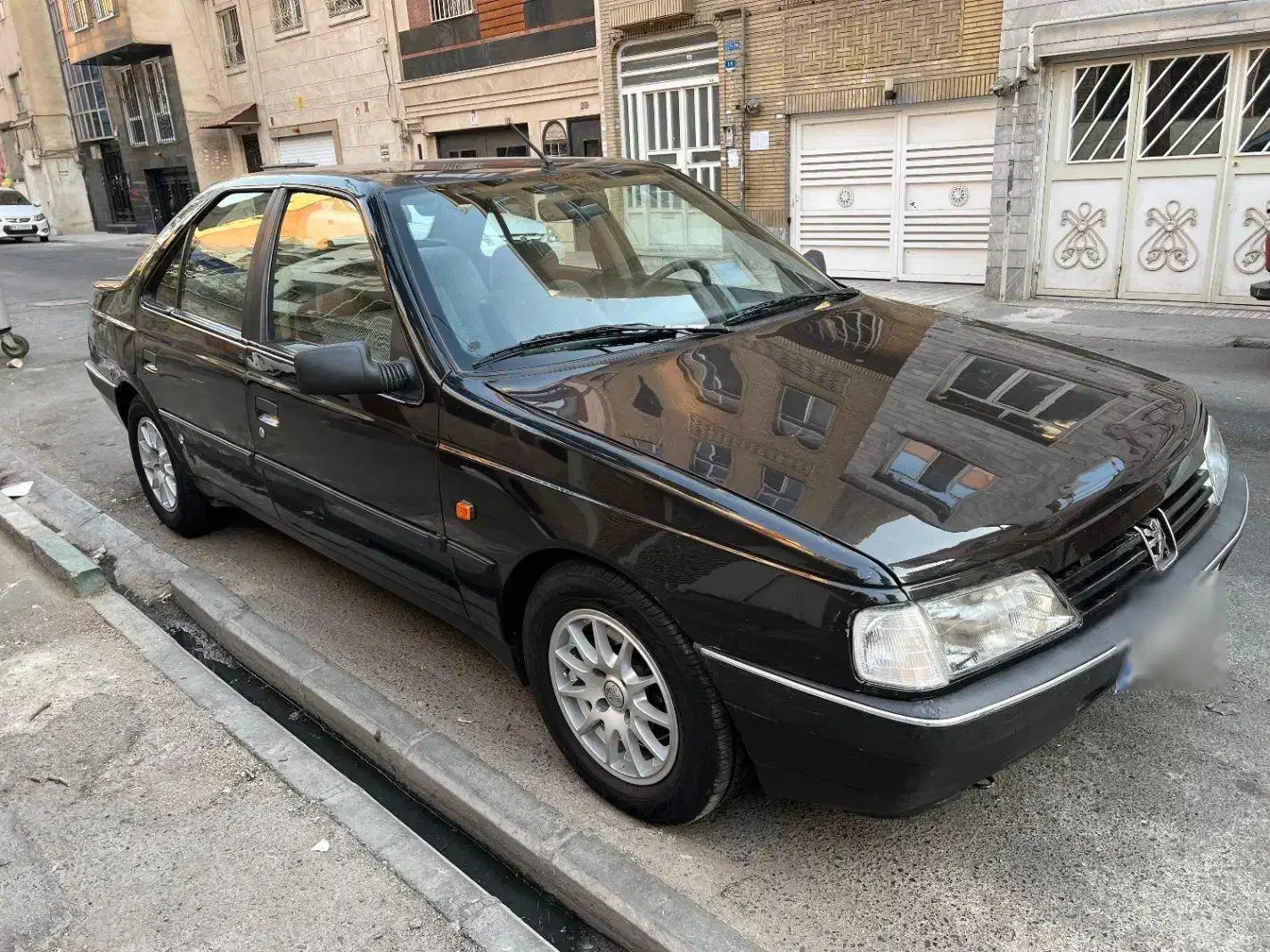 پژو ۴۰۵ مدل ۸۱|خودرو سواری و وانت|تهران, شادمان|دیوار