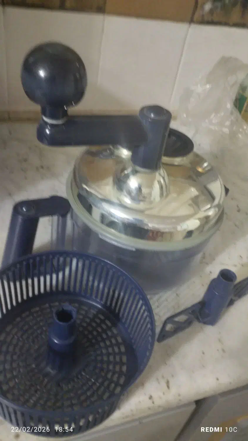 خرد کن دستی|خردکن، آسیاب، غذاساز|یزد, |دیوار