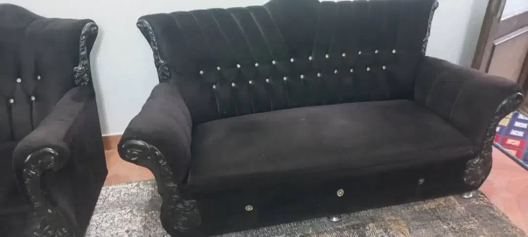 مبل ۷نفره|مبلمان خانگی و میز عسلی|رشت, شهرک صبا|دیوار